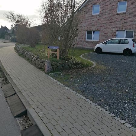 Sharky Ferienwohnung In Bahnhofsnaehe Нибюлль Номер фото